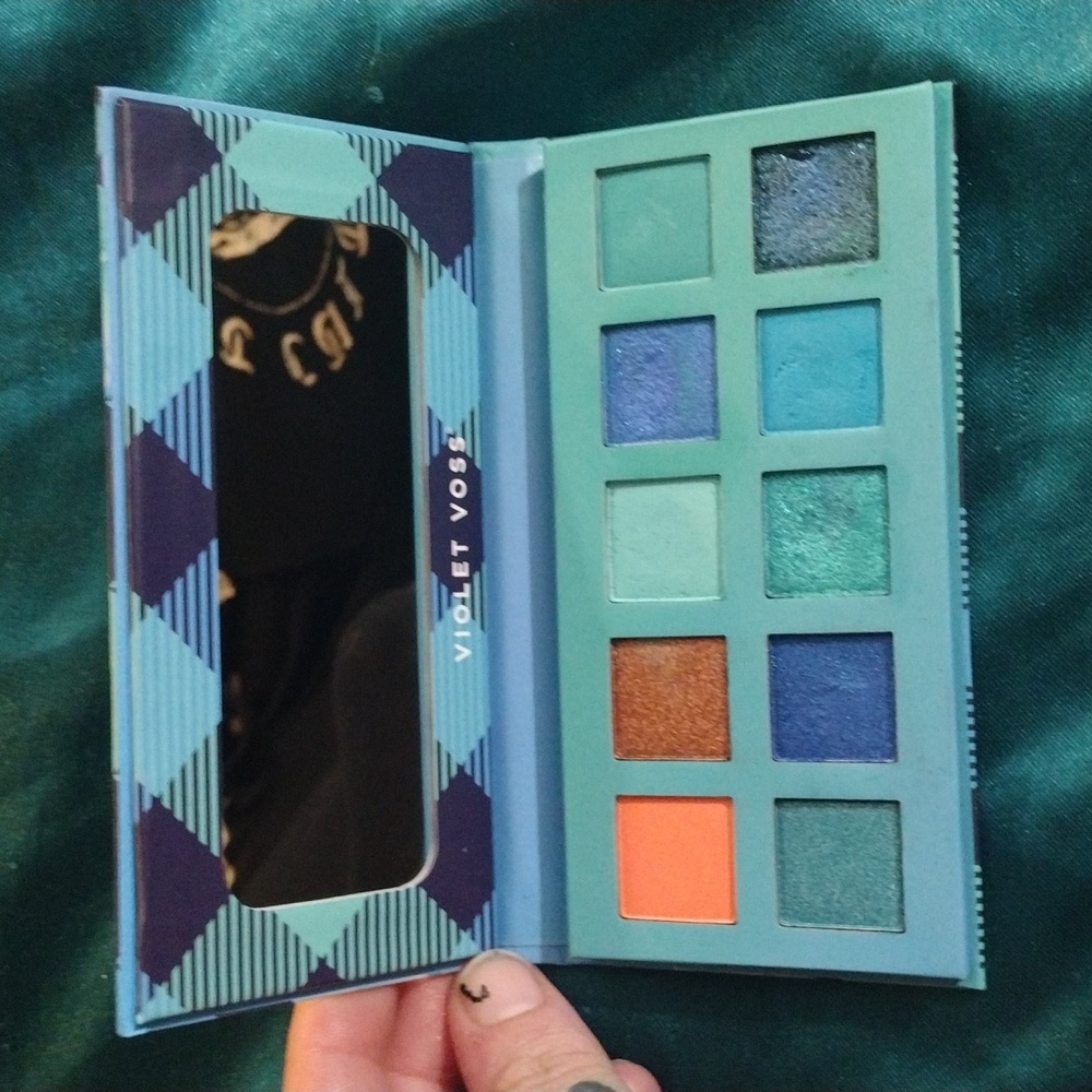 Forget me not eyeshadow palette - Picture 2 of 5